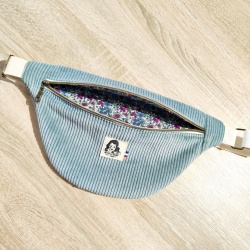 Sac Banane velours côtelé bleu ciel