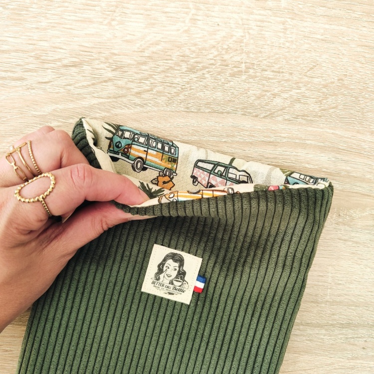 Pochette à livres [broché] Velours Côtelé Kaki
