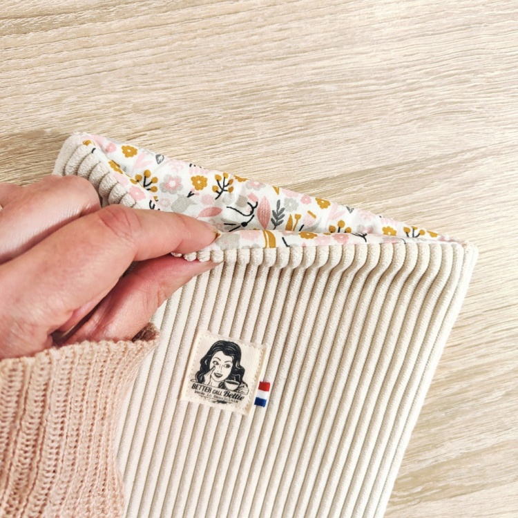 Pochette à livres [broché] Velours Côtelé Ecru